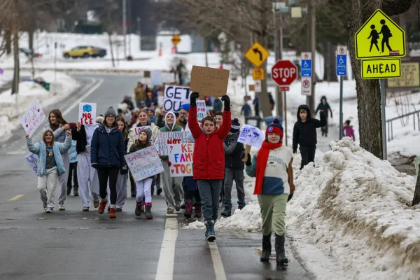 706d02-20260108-students-protest-2-webp2000