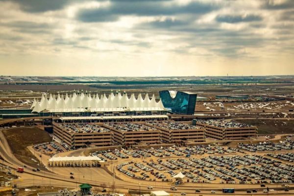 Aeropuerto-de-Denver-Parqueos