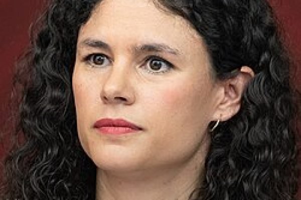 Luisa_Alcalde_cropped_b_2_cropped