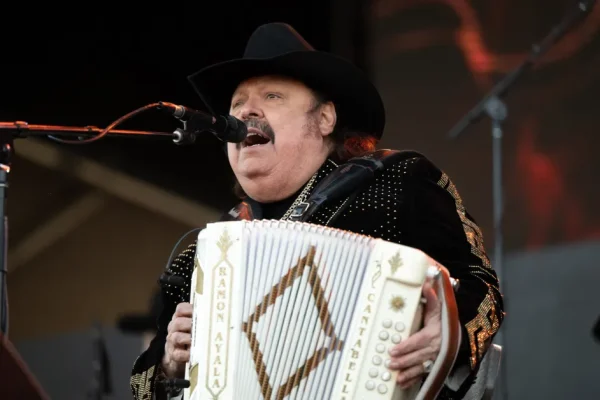 Ramon-Ayala-2023-a-billboard-espanol-1548