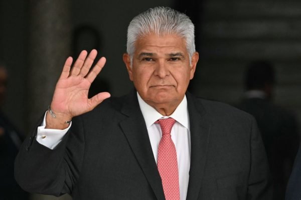cnne-1689749-panama-politics-election-cortizo-mulino