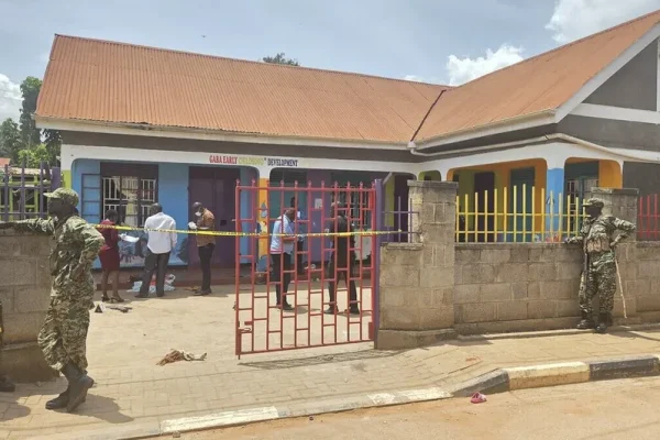 colegio-capital-uganda-kampala-atentado_0_71_1200_758