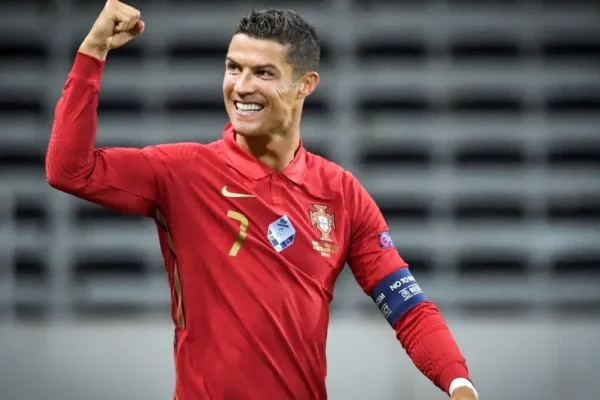 cristiano-ronaldo-anota-gol-seleccion_0_26_1200_747