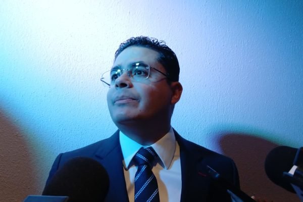 d9e340f7-e128-4f4d-9d01-486d2c42a825