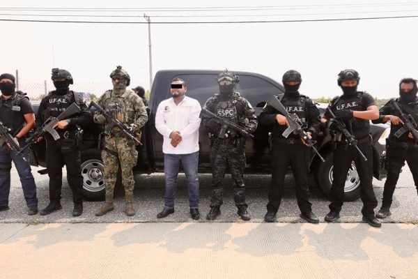 detencion-de-presidente-municipal-de-juchitan-de-zaragoza-y-de-la-parca-en-Oaxaca-3