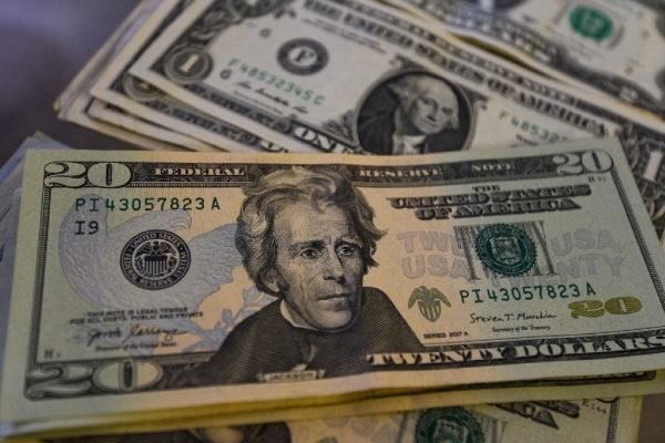 enterate-precio-dolar-cotiza-peso-2