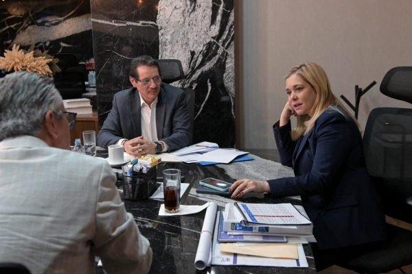 fab7e674-3893-4972-952a-805f3b8ad039